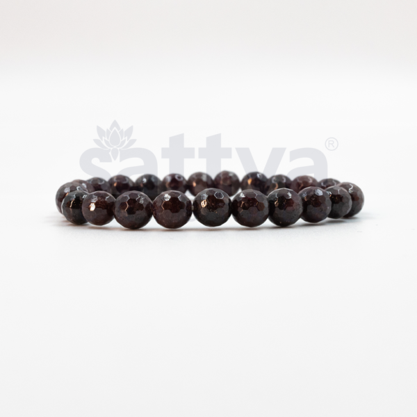 Garnet appx.-8mm D-Cut Bracelet - Image 2
